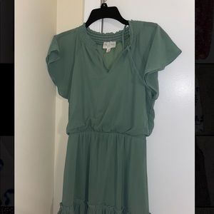 Green dress EUC